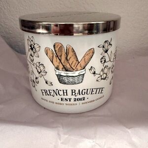 Bath and body works French baguette 3 Wick candle